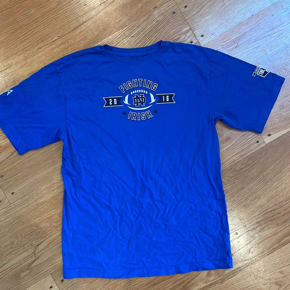Notre Dame fighting Irish short sleeve T-shirt, youth L